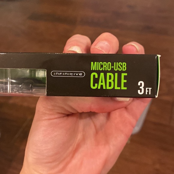 Micro-USB 3ft cable in black tangle-free flat cable​​ - Picture 3 of 5